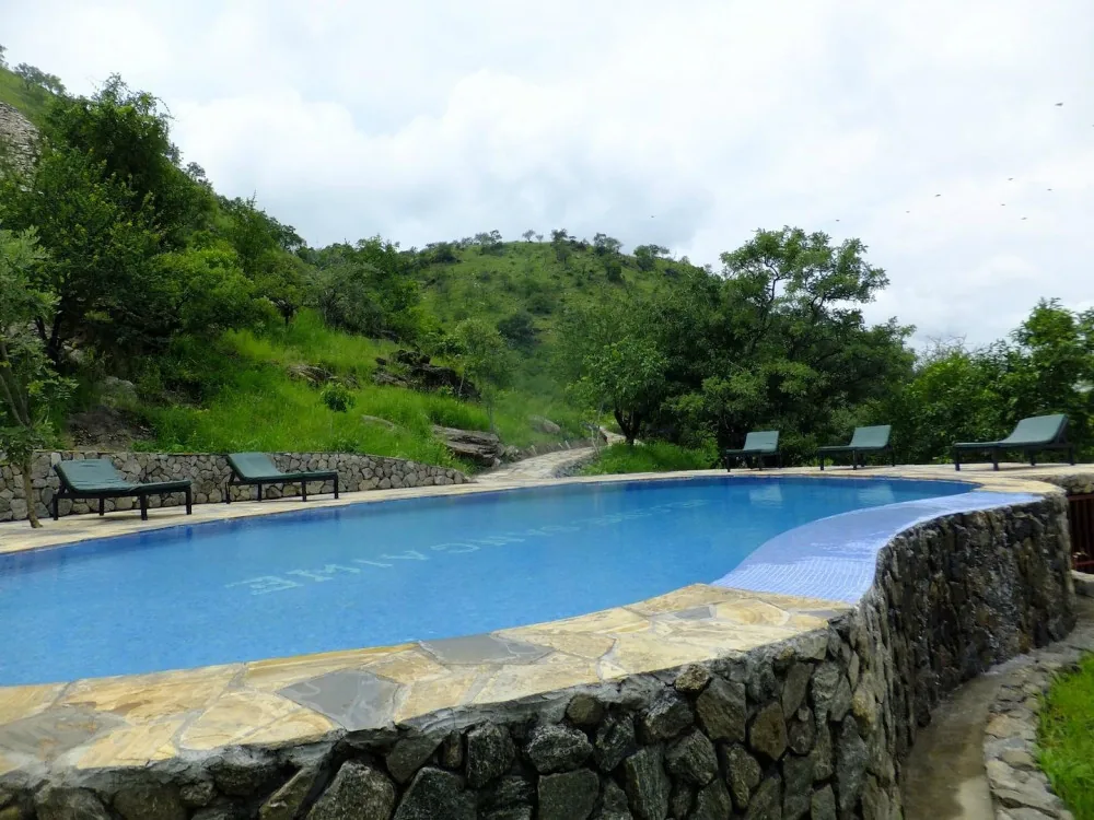 Sangaiwe Tented Lodge accommodation photo 2
